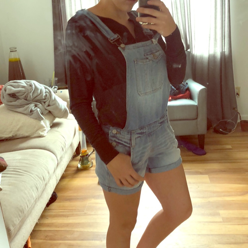 Overall shorts